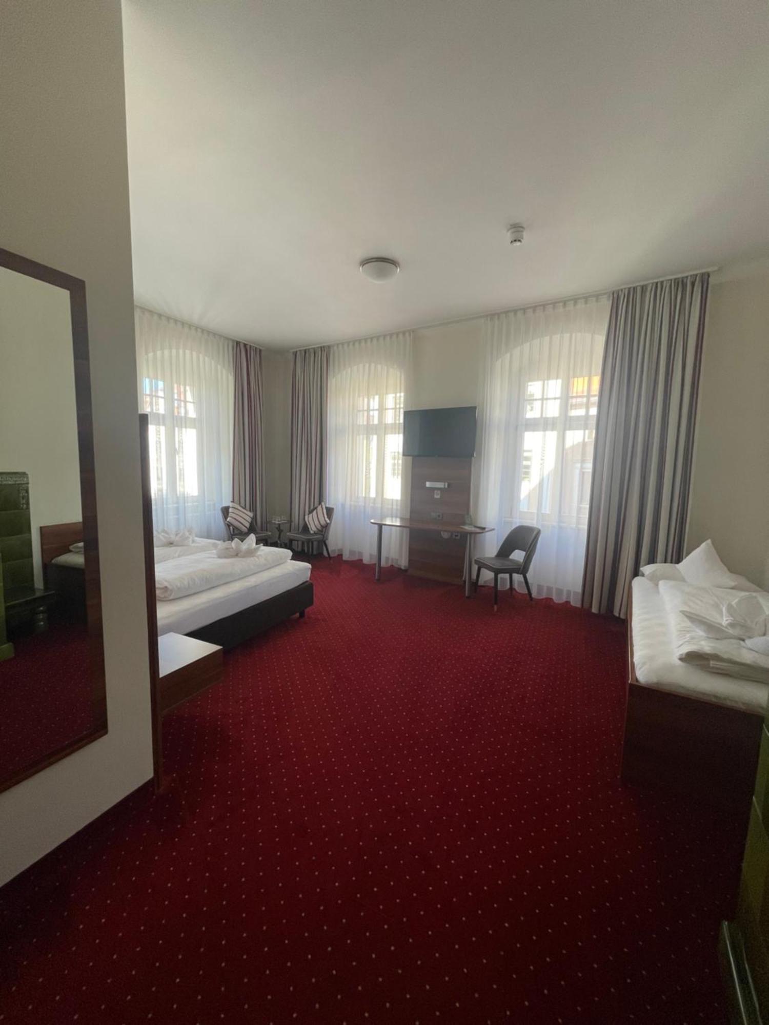 Hotel Schwibbogen Altstadt & Appartements Герліц Екстер'єр фото