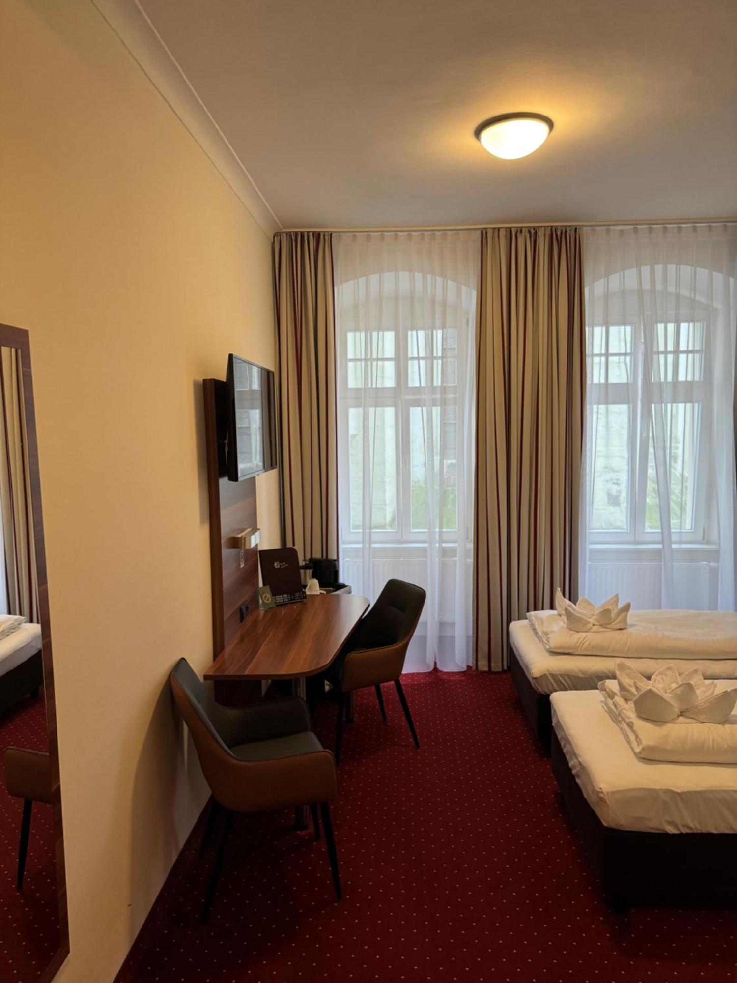 Hotel Schwibbogen Altstadt & Appartements Герліц Екстер'єр фото