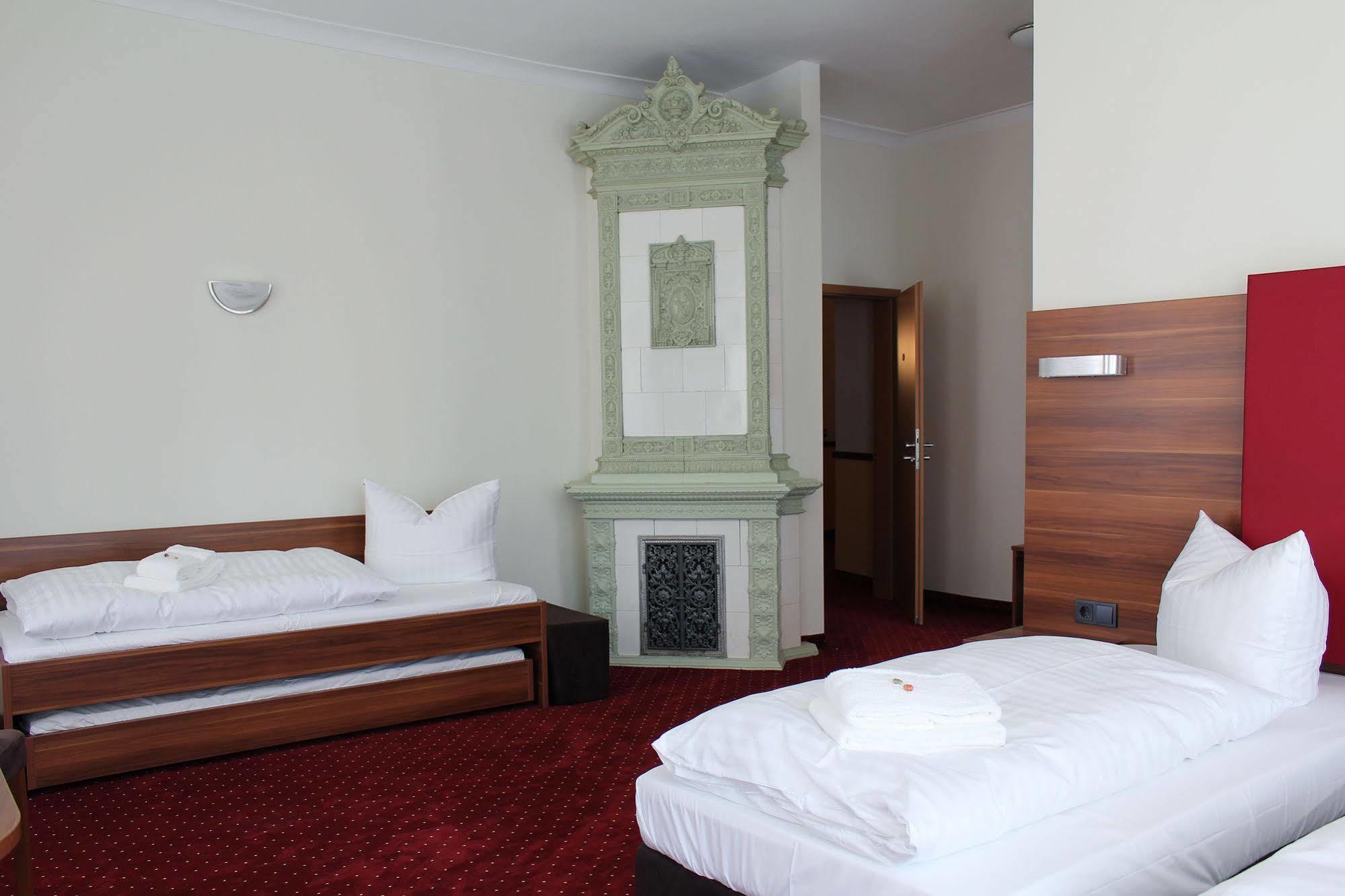Hotel Schwibbogen Altstadt & Appartements Герліц Екстер'єр фото
